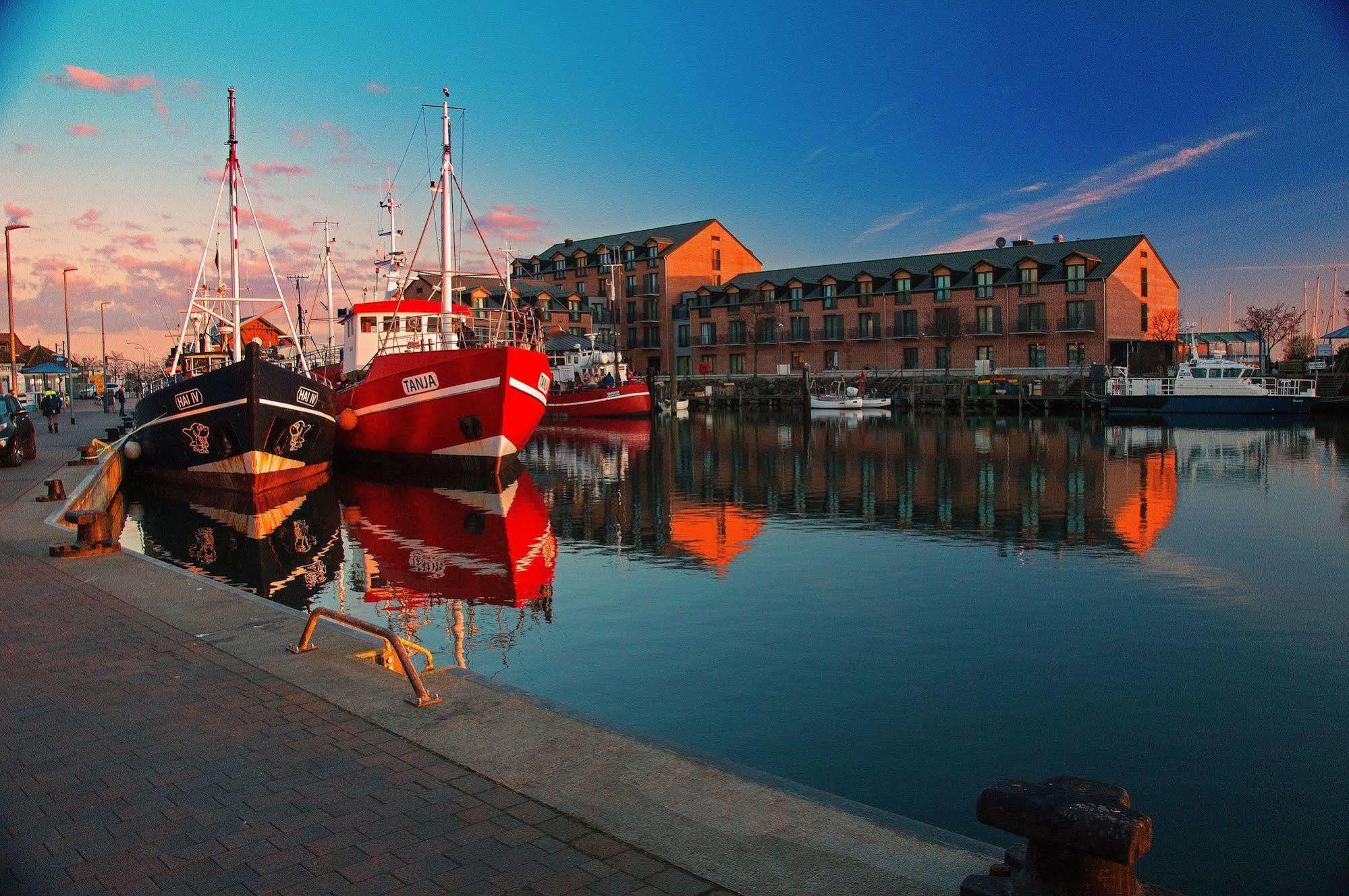 Hafenhotel Meereszeiten Heiligenhafen Exteriér fotografie