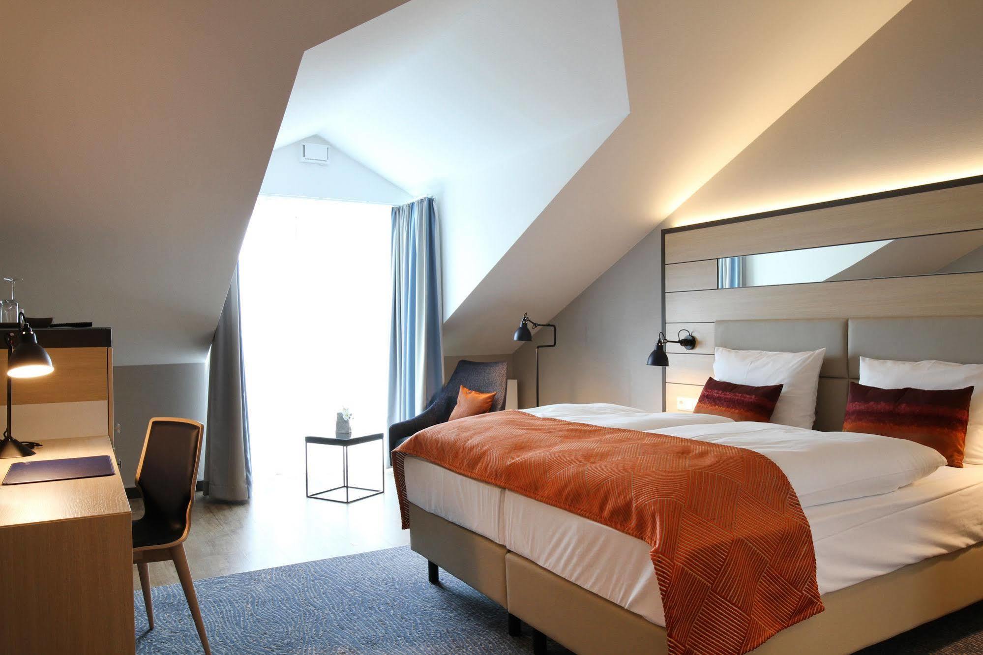 Hafenhotel Meereszeiten Heiligenhafen Exteriér fotografie