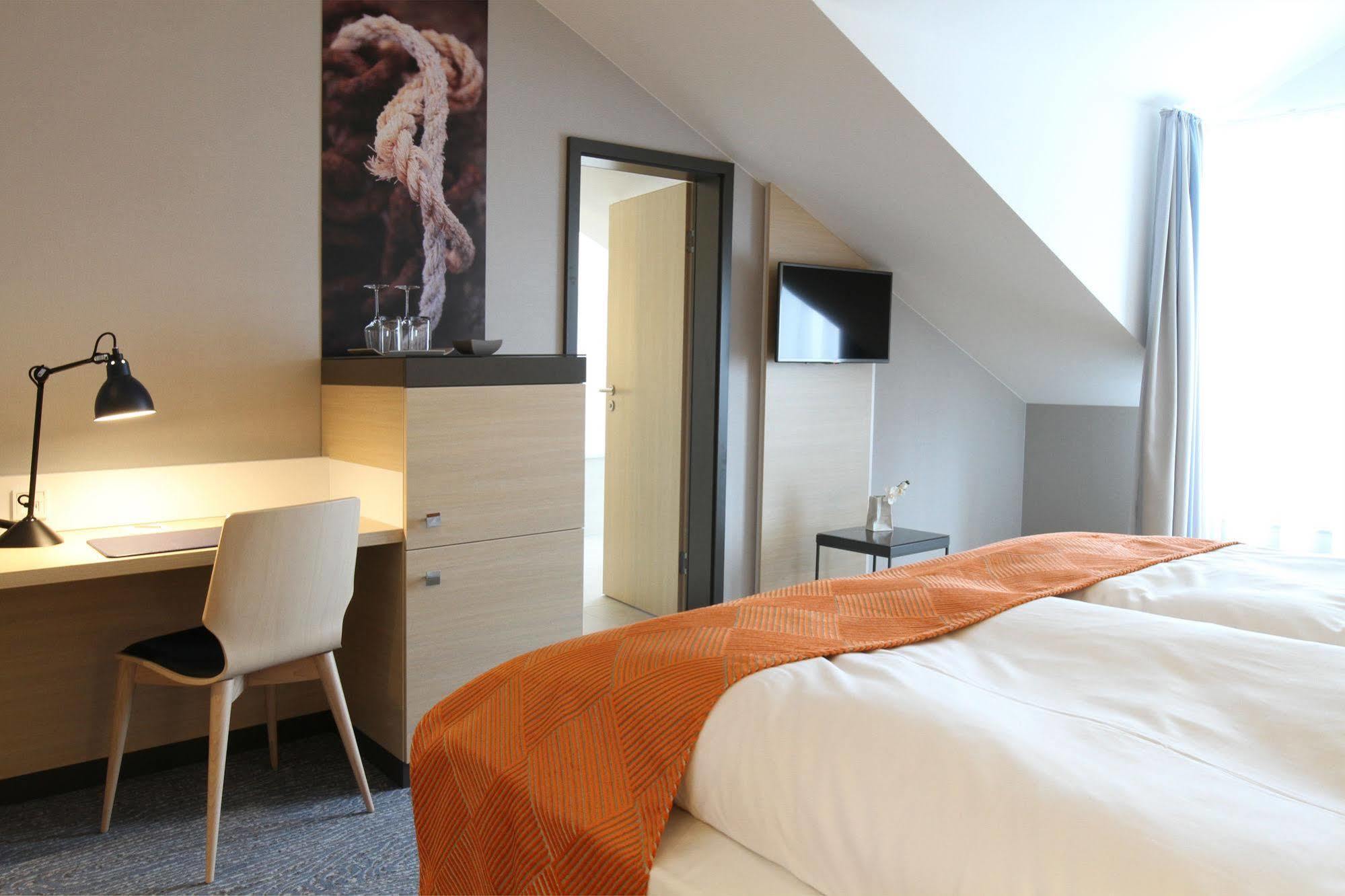 Hafenhotel Meereszeiten Heiligenhafen Exteriér fotografie