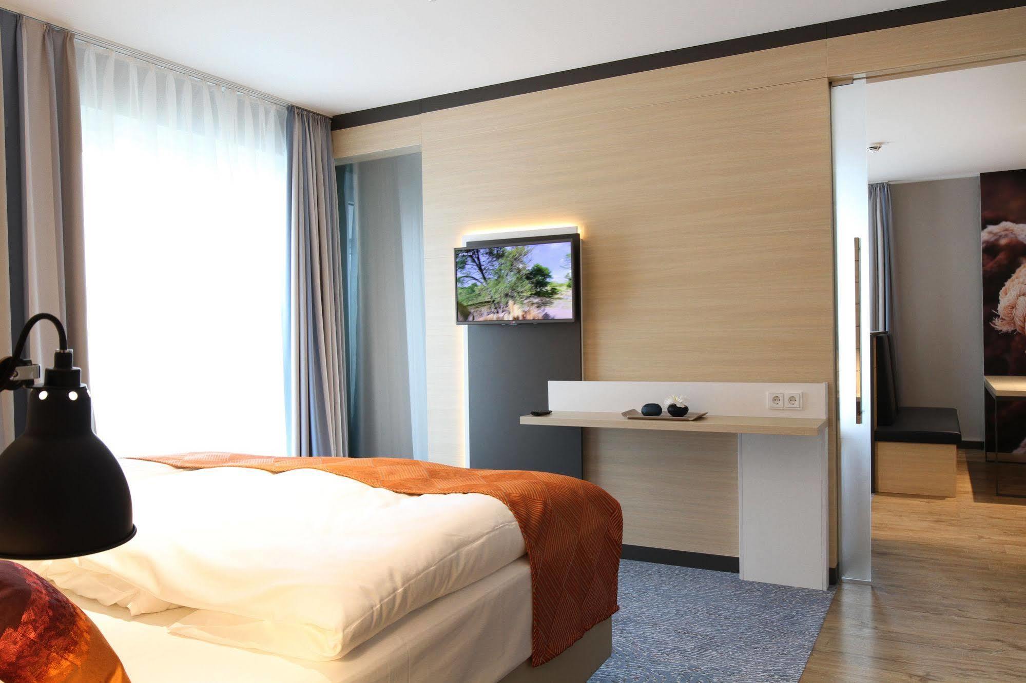Hafenhotel Meereszeiten Heiligenhafen Exteriér fotografie